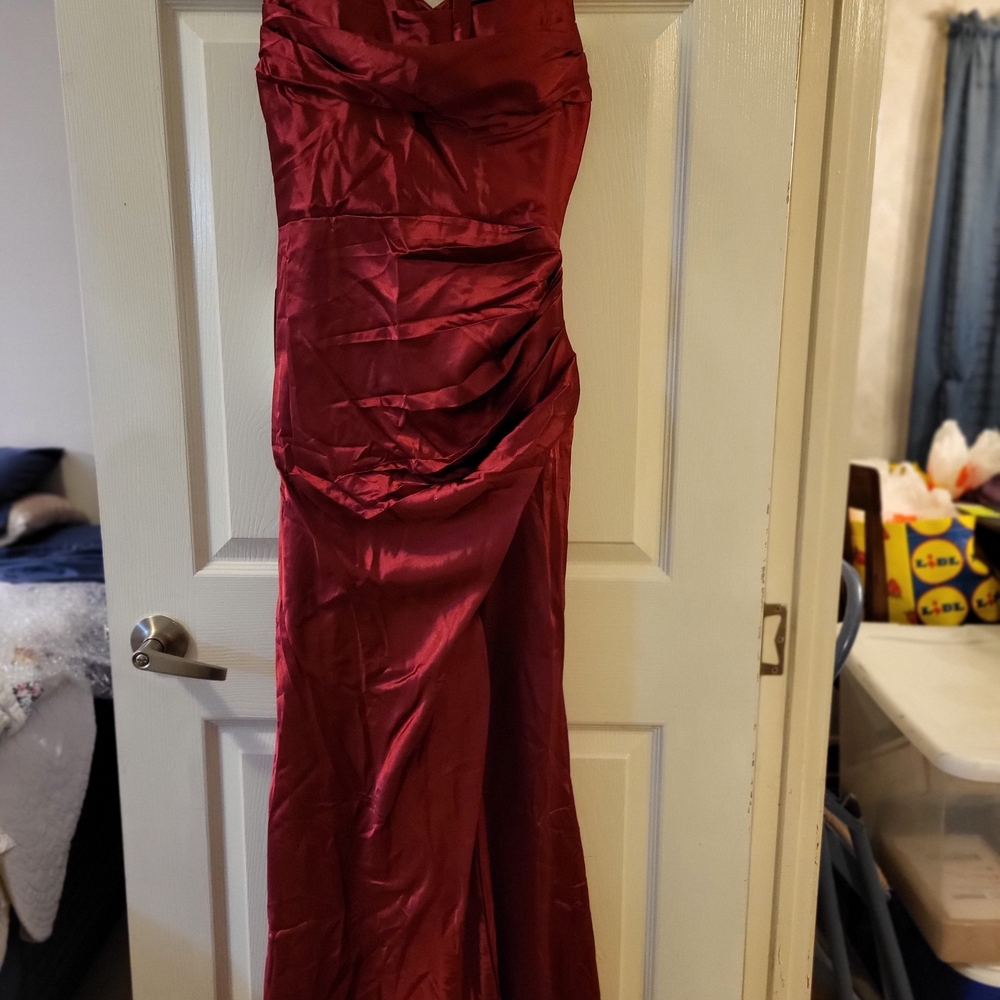 Womens Elegant Red Evening Gown